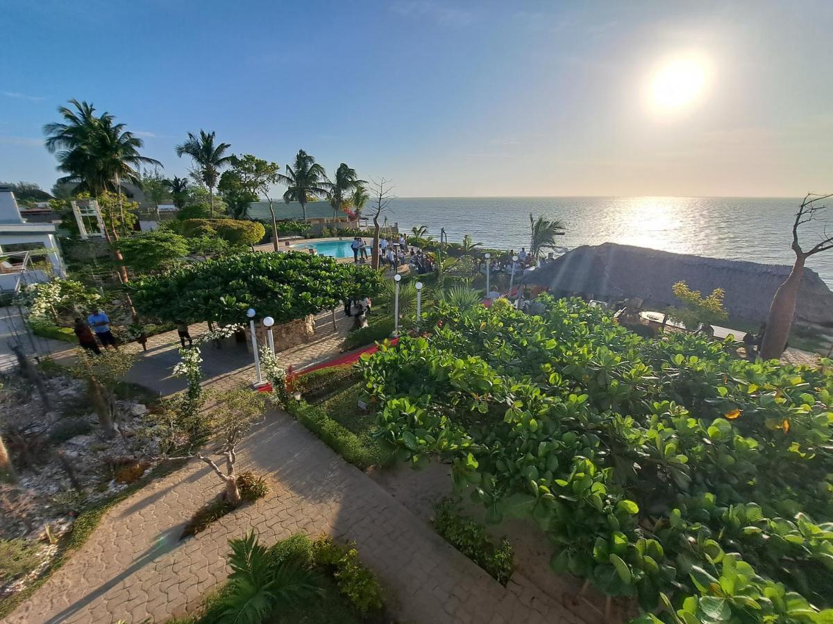 Aux 2 Metis Hotell Toliara Eksteriør bilde